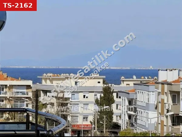 Urla Fevzi Çakmak Mah Kalbinde Şömineli, Deniz Manzaralı Ve Geniş Salonlu 3+1 Dubleks