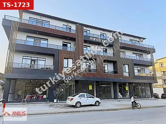 Kartepe Ertuğrul Gazi'de Eğimsiz Satılık 2+1 Çatı Dubleks Daire