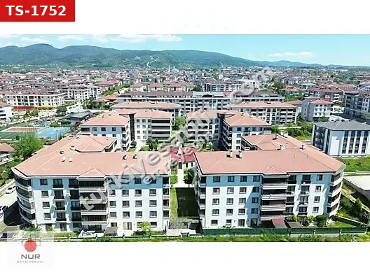 NUR GAYRİMENKUL'DEN HANEDAN SİTESİNDE 1+1 EŞYALI SATILIK DAİRE